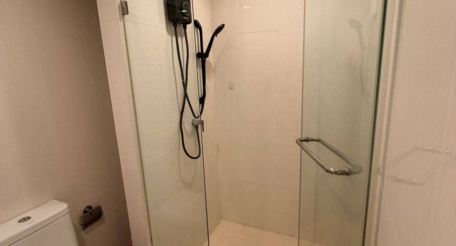 For rent 1 bed condo in Phaya Thai, Bangkok