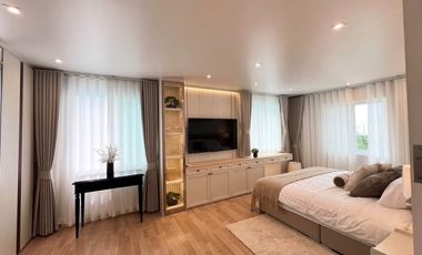 For rent 2 bedrooms condo in Yan Nawa, Bangkok