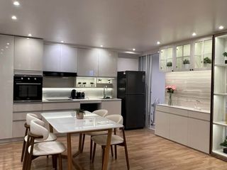 Wohnung zur Miete mit 2 Zimmer in Yan Nawa, Bangkok
