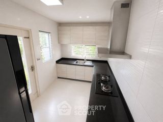For rent 3 bedrooms house in Prawet, Bangkok