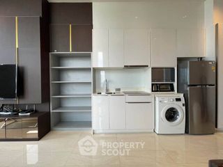 For rent 2 bedrooms condo in Bang Rak, Bangkok