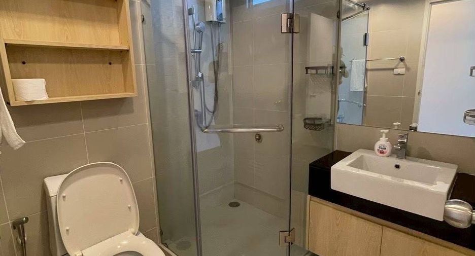 For rent 1 bed condo in Huai Khwang, Bangkok