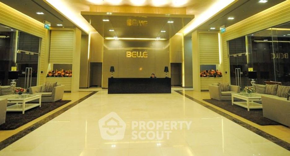 For rent 2 bedrooms condo in Huai Khwang, Bangkok