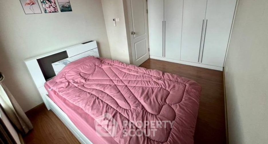 For rent 2 bedrooms condo in Huai Khwang, Bangkok