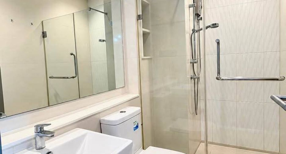 For rent 1 bed condo in Huai Khwang, Bangkok