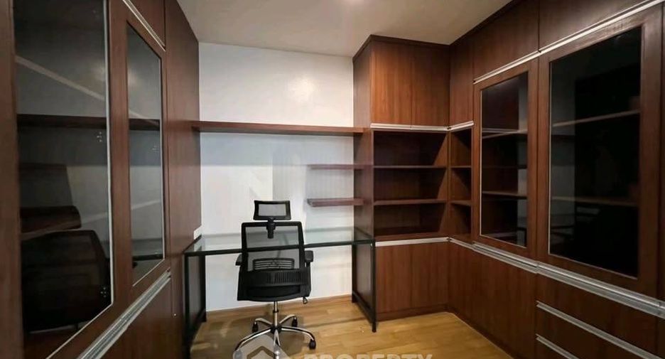 Wohnung zur Miete mit 2 Zimmer in Khlong Toei, Bangkok