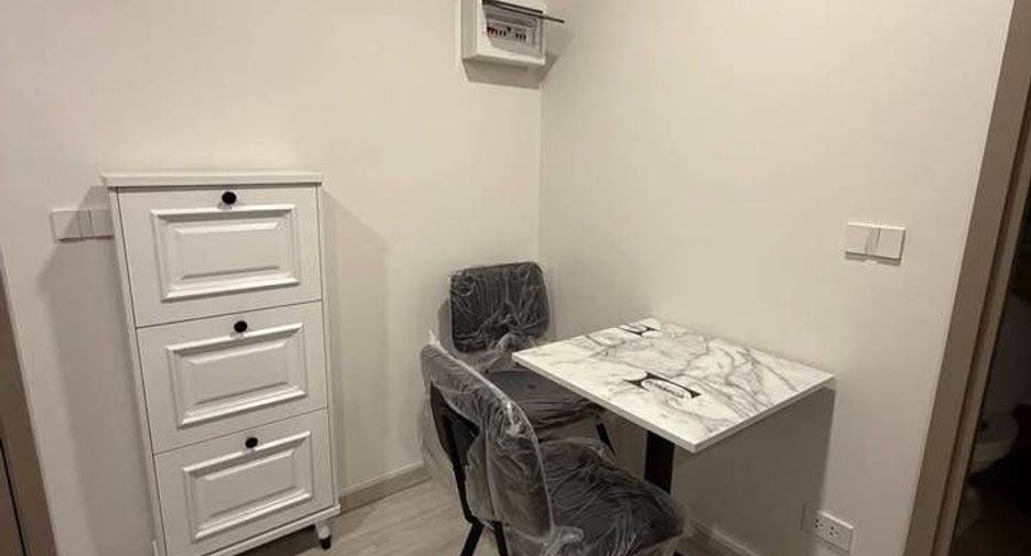 For rent 2 bedrooms condo in Bangkok Yai, Bangkok