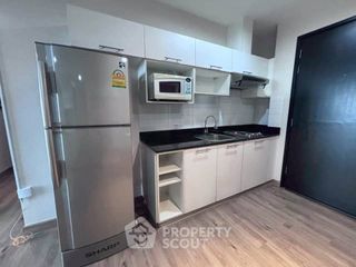 For rent 2 bedrooms condo in Din Daeng, Bangkok