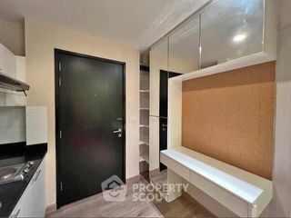 For rent 2 bedrooms condo in Din Daeng, Bangkok
