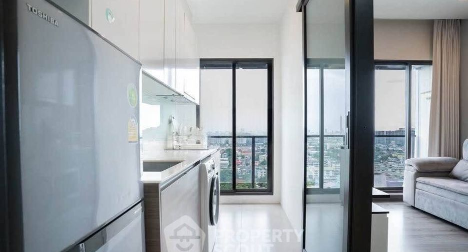 Condo en alquiler de 2 habitaciones en Bang Phlat, Bangkok