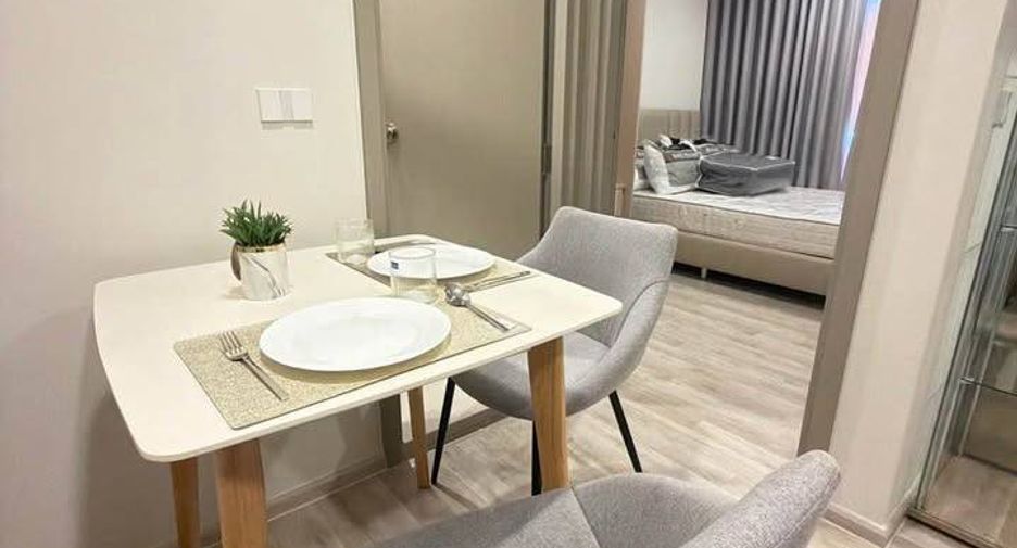 For rent 2 bedrooms condo in Bangkok Yai, Bangkok