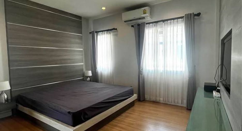 出租 3 卧室 独立屋 在 Bang Lamung, Chon Buri