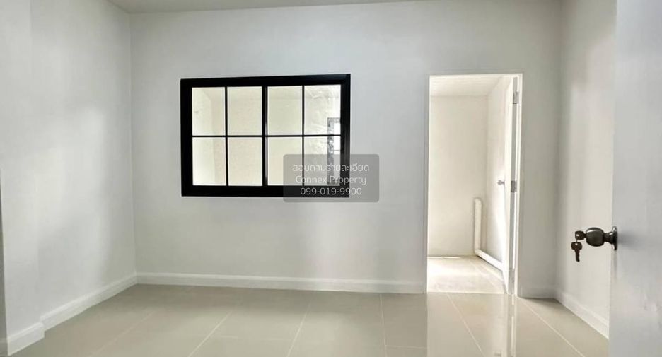 Casa adosada en venta de 2 habitaciones en Pak Kret, Nonthaburi