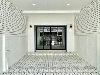 Casa adosada en venta de 2 habitaciones en Pak Kret, Nonthaburi
