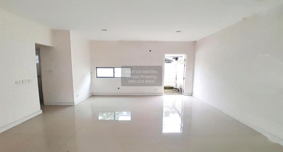 Casa adosada en venta de 3 habitaciones en Sai Mai, Bangkok