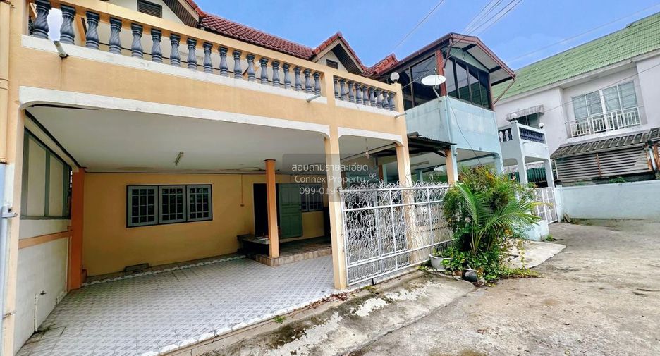 Casa adosada en venta de 4 habitaciones en Mueang Nonthaburi, Nonthaburi