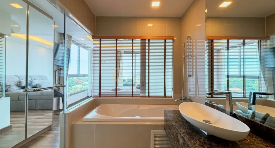 Wohnung zum Kauf mit 2 Zimmer in Bang Lamung, Chonburi