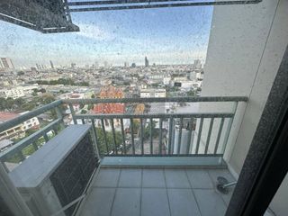 For rent 2 bedrooms condo in Thon Buri, Bangkok