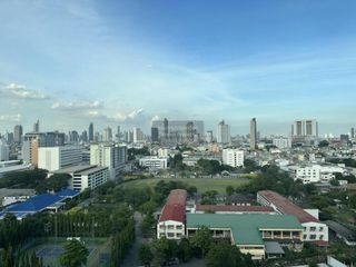 For rent 2 bedrooms condo in Thon Buri, Bangkok