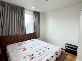 For rent studio condo in Khlong San, Bangkok
