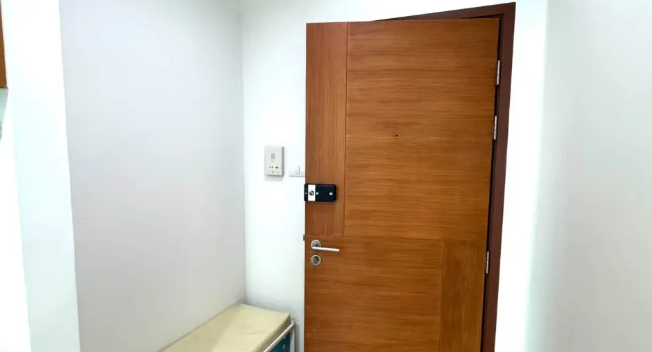 For rent studio condo in Khlong San, Bangkok