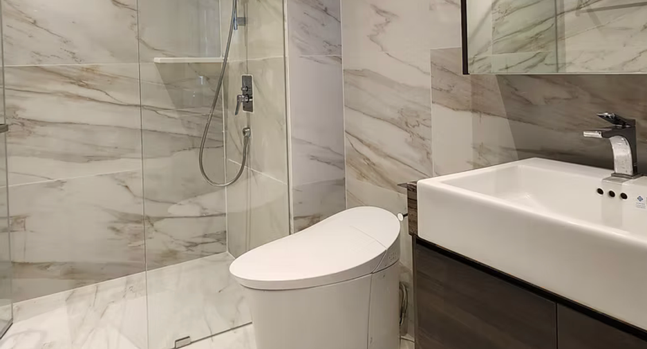 For rent 1 bed condo in Sathon, Bangkok