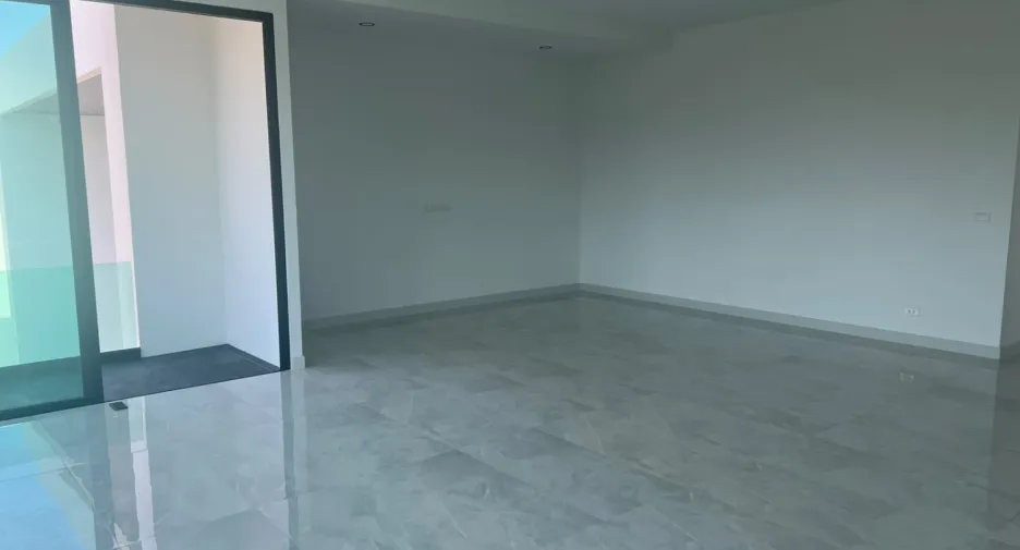 For sale 6 bedrooms villa in Bang Lamung, Chonburi