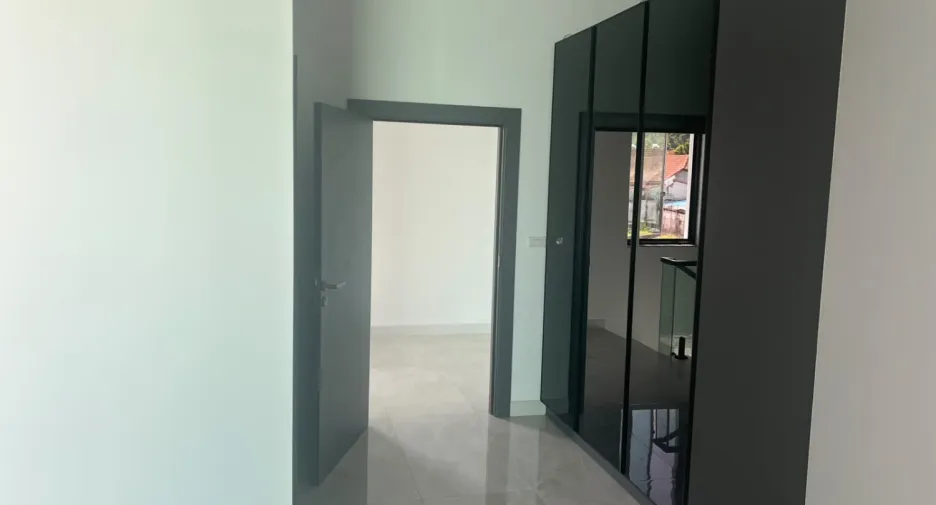 For sale 6 bedrooms villa in Bang Lamung, Chonburi