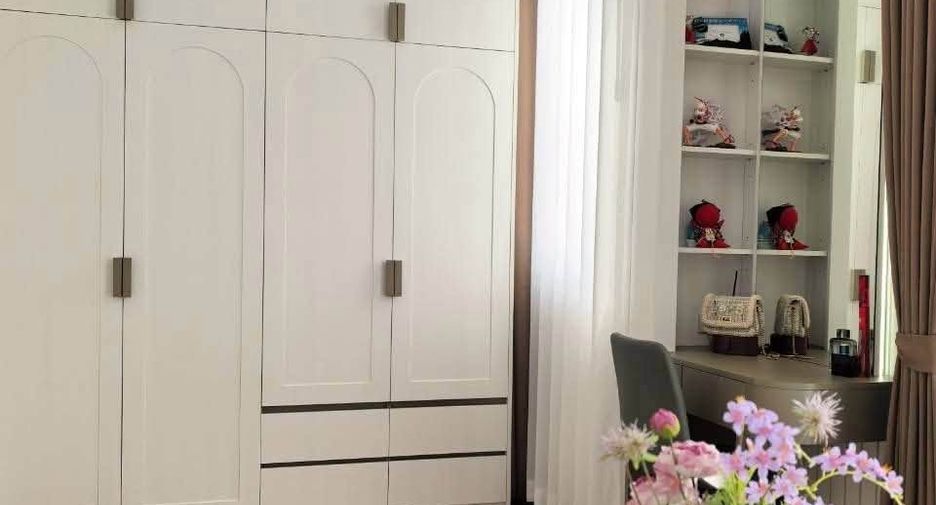 For rent 3 bedrooms townhouse in Bang Phli, Samut Prakan