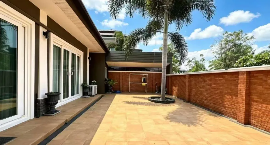 À vendre 3 chambres maison à Hang Dong, Chiang Mai