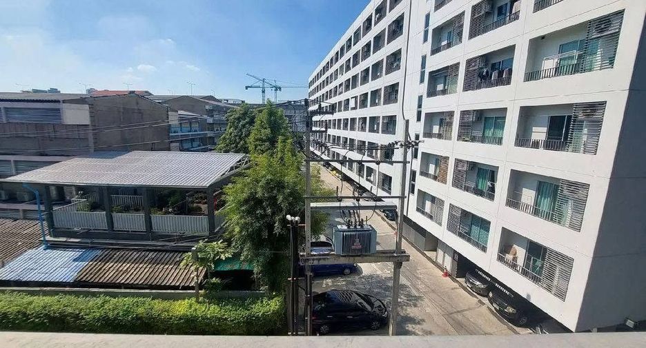 For sale studio condo in Bang Na, Bangkok