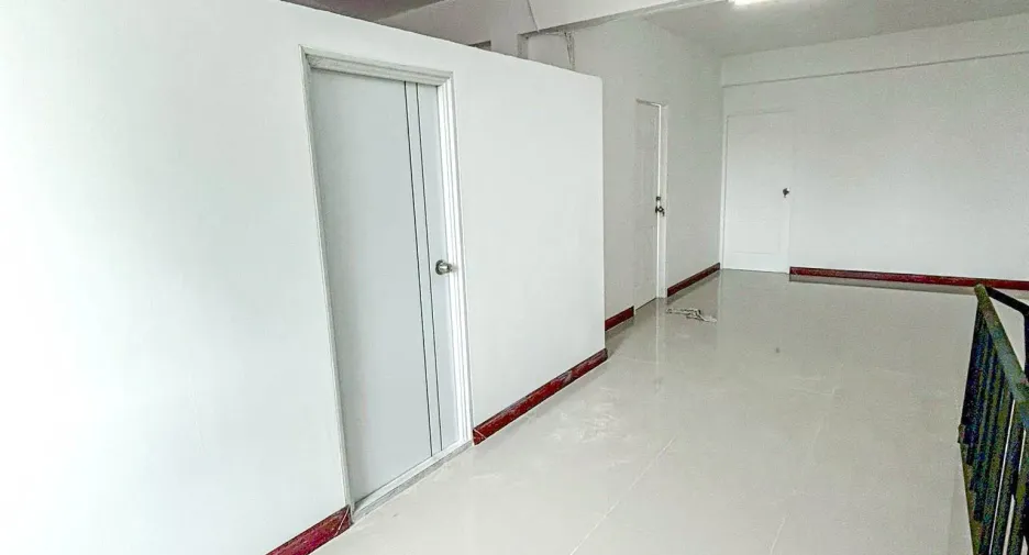 Продажа 7 спальни торговое помещение в Mueang Nakhon Pathom, Накхонпатхом