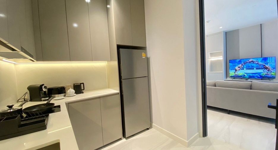 For rent 2 bedrooms apartment in Sathon, Bangkok