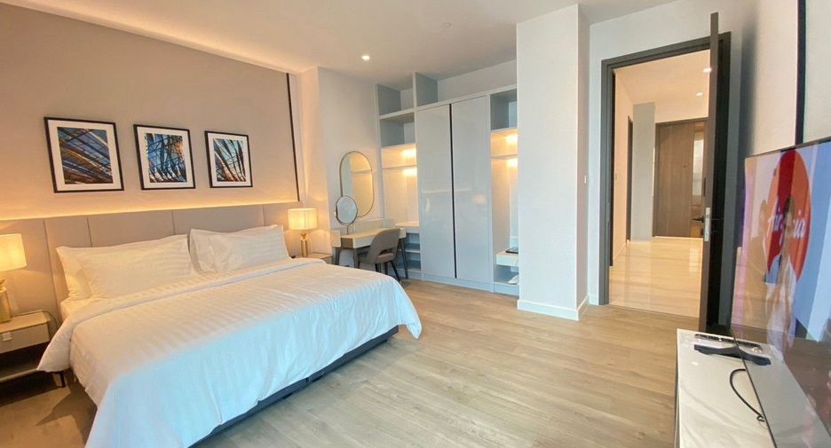 For rent 2 bedrooms apartment in Sathon, Bangkok