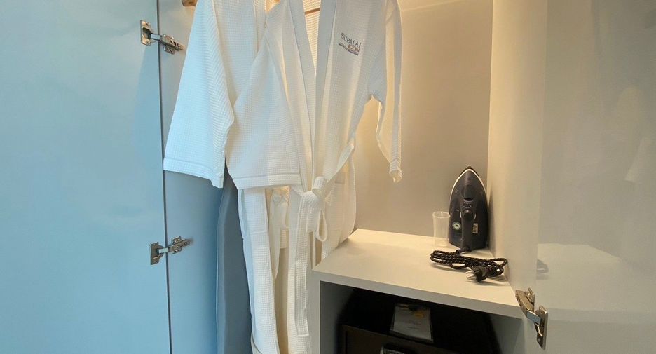For rent 2 bedrooms apartment in Sathon, Bangkok