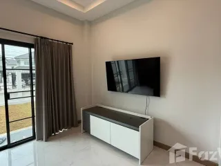 Casa en alquiler de 3 habitaciones en Saraphi, Chiang Mai
