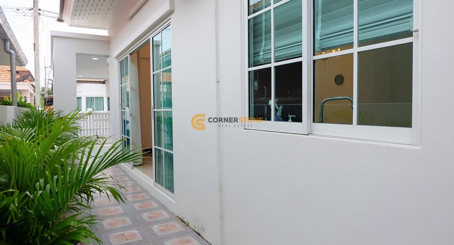 Casa en alquiler de 3 habitaciones en Bang Lamung, Chonburi