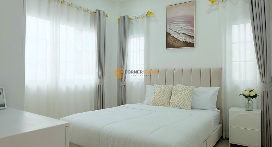Casa en alquiler de 3 habitaciones en Bang Lamung, Chonburi