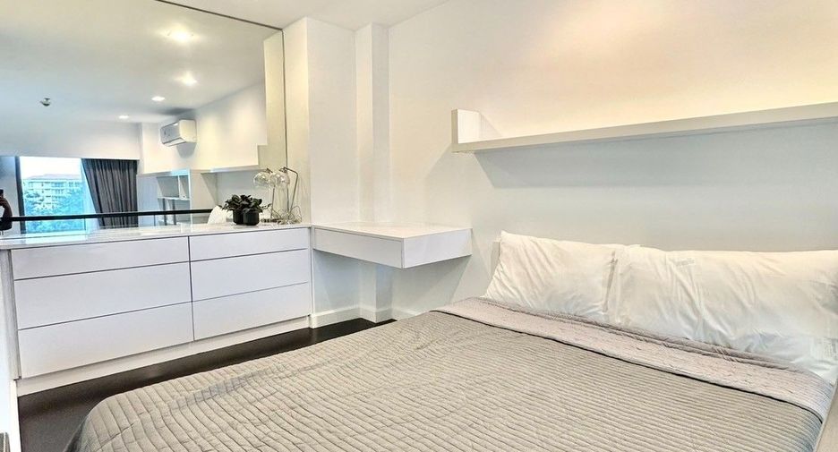 For rent 1 bed condo in Khlong Toei, Bangkok