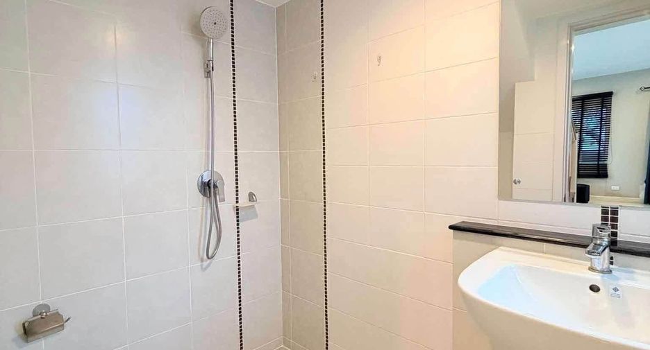 Haus zur Miete mit 3 Zimmer in Mueang Phuket, Phuket