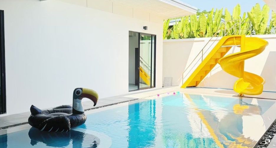 For rent 4 bedrooms villa in Hua Hin, Prachuap Khiri Khan