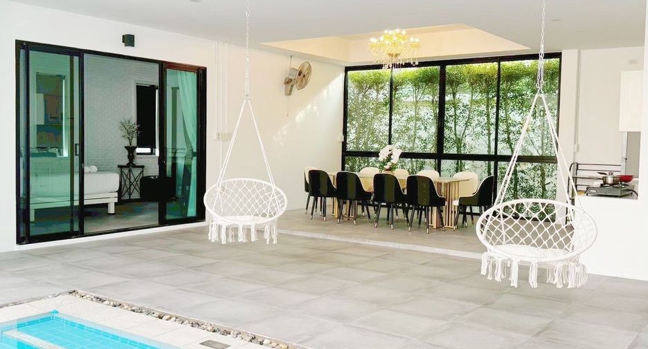 For rent 4 bedrooms villa in Hua Hin, Prachuap Khiri Khan