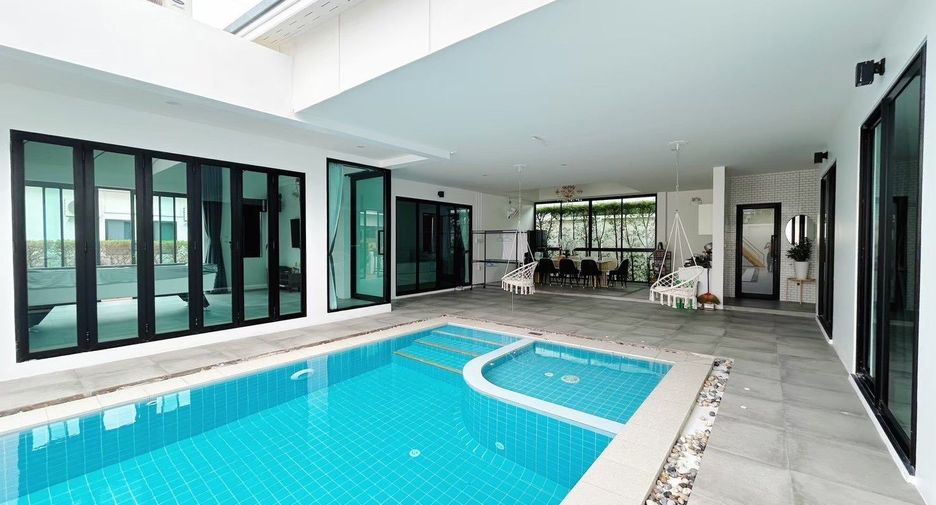 For rent 4 bedrooms villa in Hua Hin, Prachuap Khiri Khan