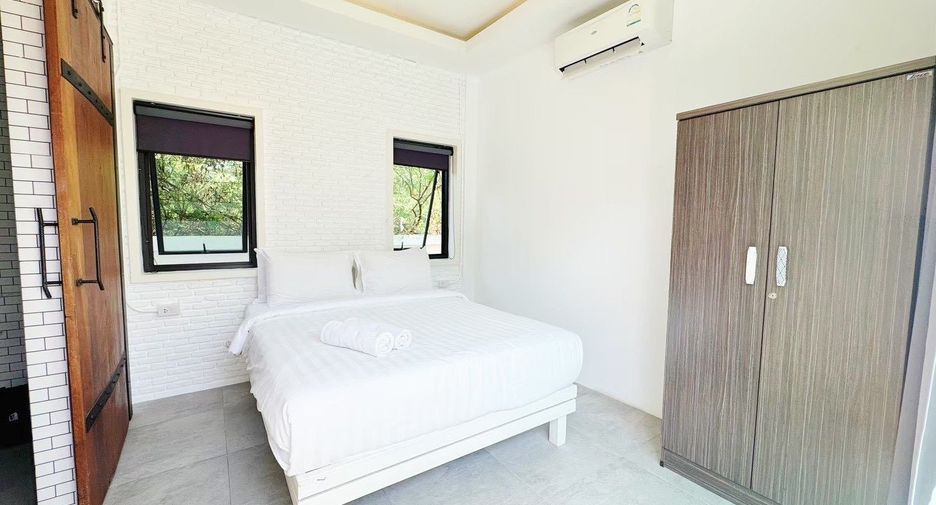 For rent 4 bedrooms villa in Hua Hin, Prachuap Khiri Khan