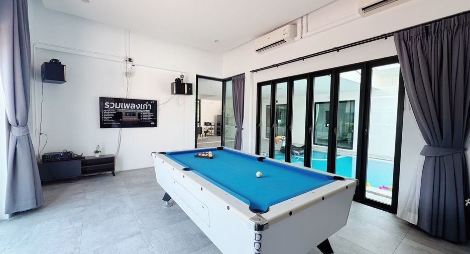 For rent 4 bedrooms villa in Hua Hin, Prachuap Khiri Khan