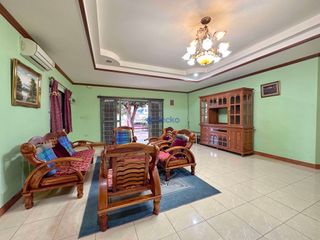出租 3 卧室 独立屋 在 Bang Lamung, Chon Buri