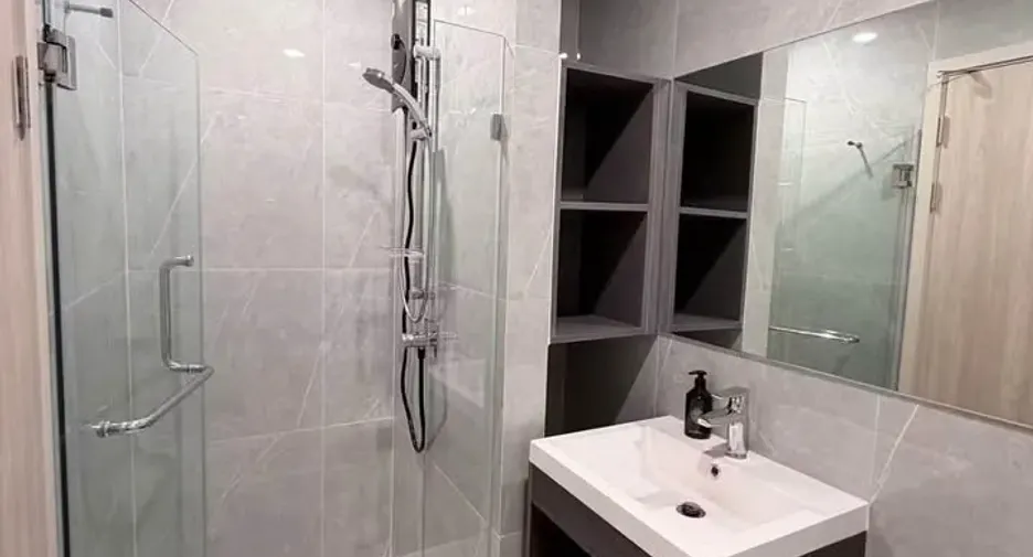 For rent 1 bed condo in Huai Khwang, Bangkok