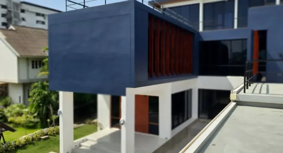 Casa en venta y en alquiler de 5 habitaciones en Phra Khanong, Bangkok