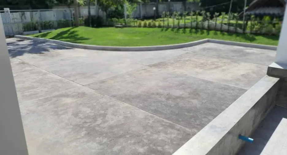 Casa en venta y en alquiler de 5 habitaciones en Phra Khanong, Bangkok