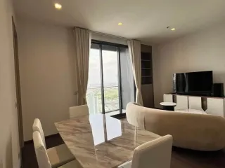 For rent 2 bedrooms condo in Ratchathewi, Bangkok